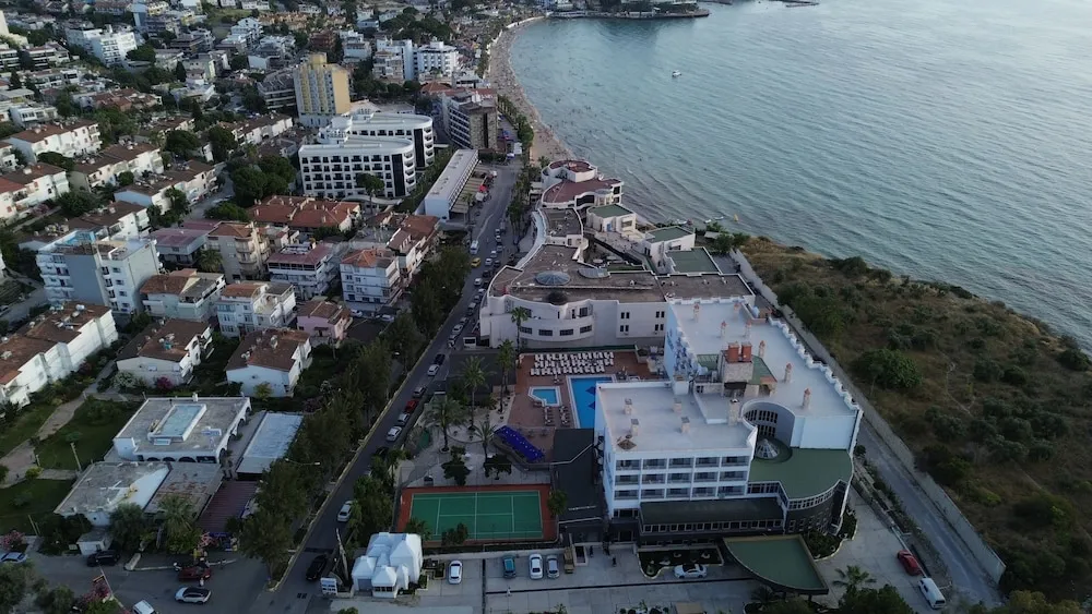 Ada Newday Resort Hotel