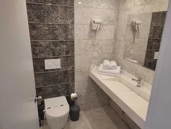 Ada Newday Resort Hotel