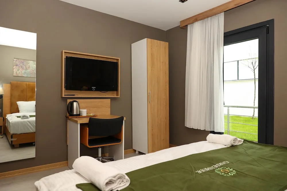 Deluxe Tek Büyük Yataklı Oda, Balkon