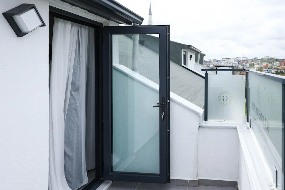 Superior Tek Büyük Yataklı Oda, Balkon