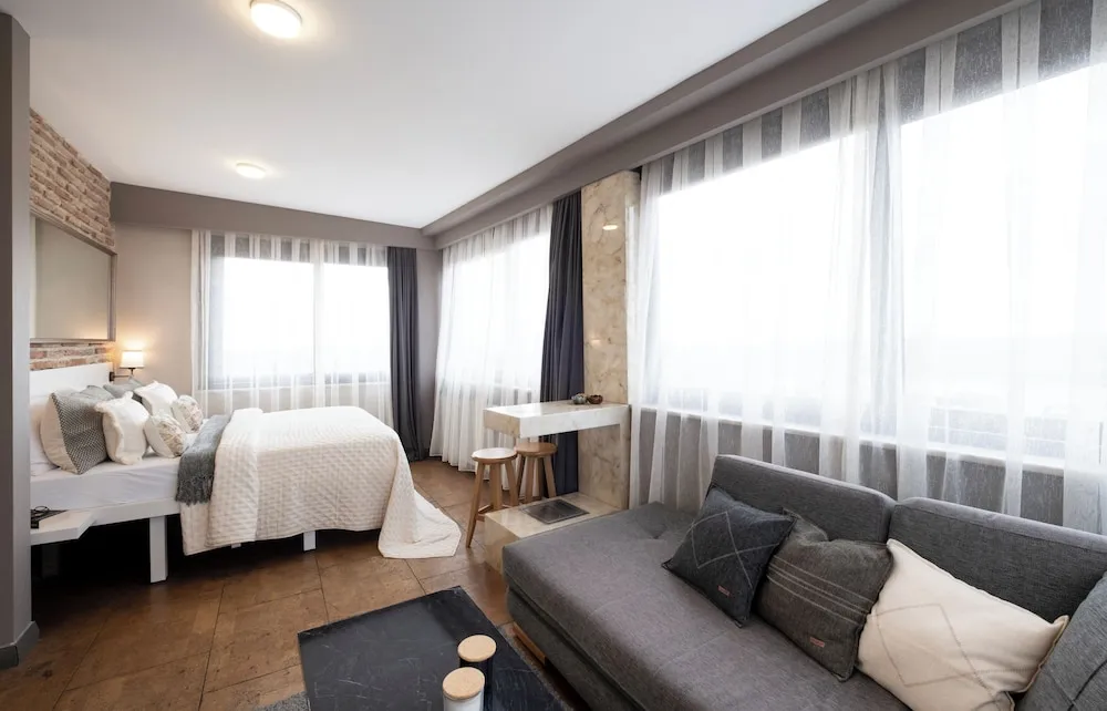 Deluxe Tek Büyük Yataklı Oda, 1 Büyük (Queen) Boy Yatak, Deniz Manzaralı