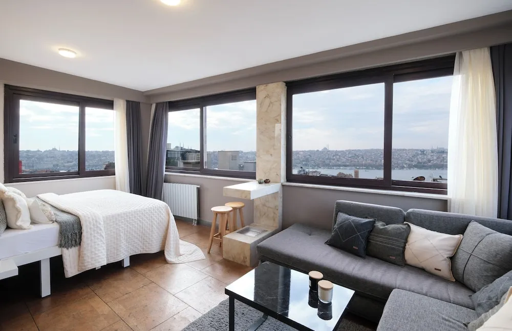 Deluxe Tek Büyük Yataklı Oda, 1 Büyük (Queen) Boy Yatak, Deniz Manzaralı