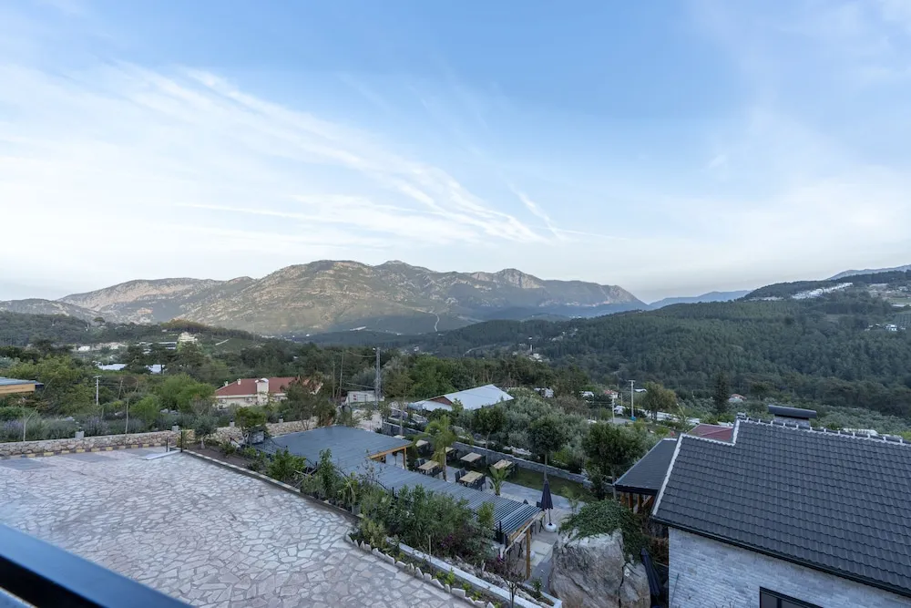 Deluxe Bungalov, 1 En Büyük (King) Boy Yatak, Sıcak Su Küveti, Dağ Manzaralı