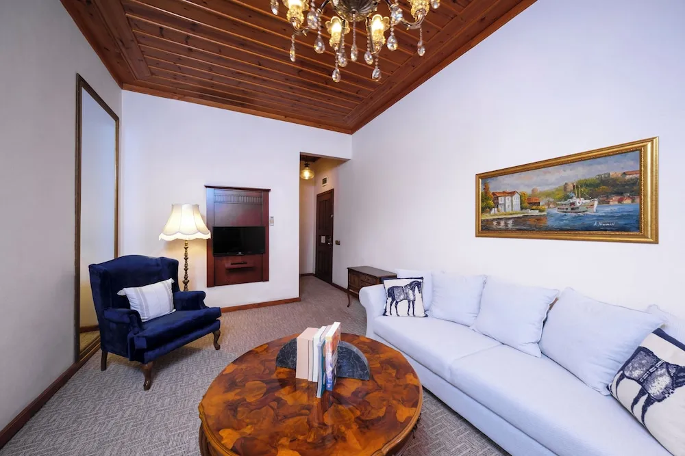 Avci Suite