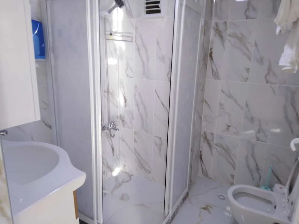 Tek Büyük Yataklı Oda (20 m2)