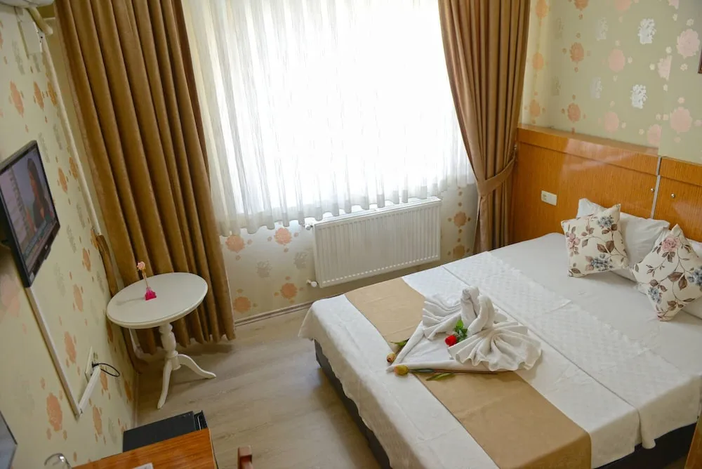Deluxe Tek Büyük Yataklı Oda, 1 Yatak Odası, Sigara İçilmez, Deniz Manzaralı