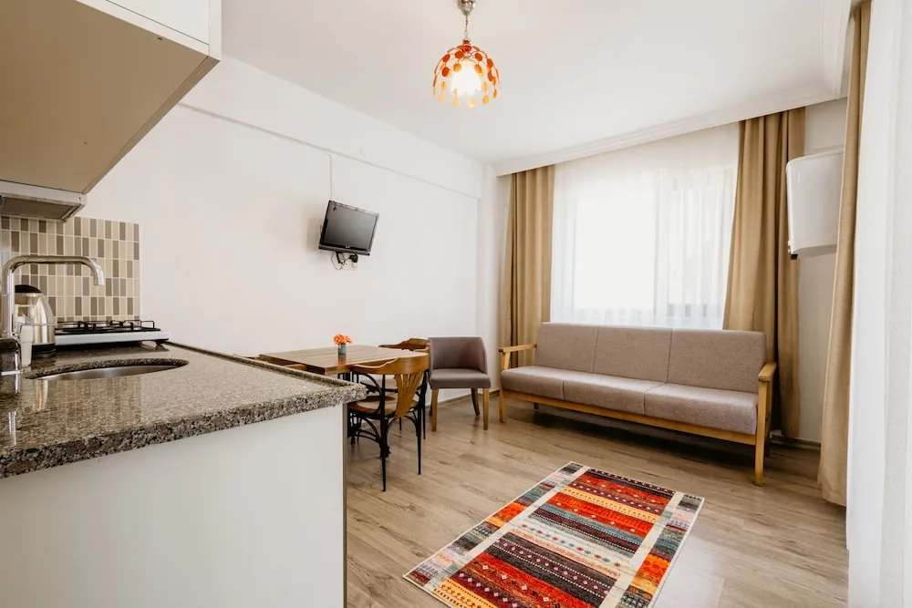 Economy Süit, Balkon/Veranda, Zemin Kat