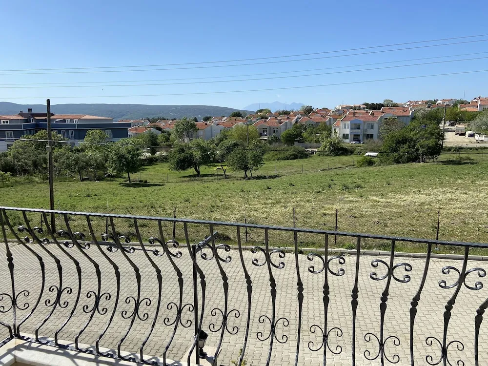 Süit, Balkon