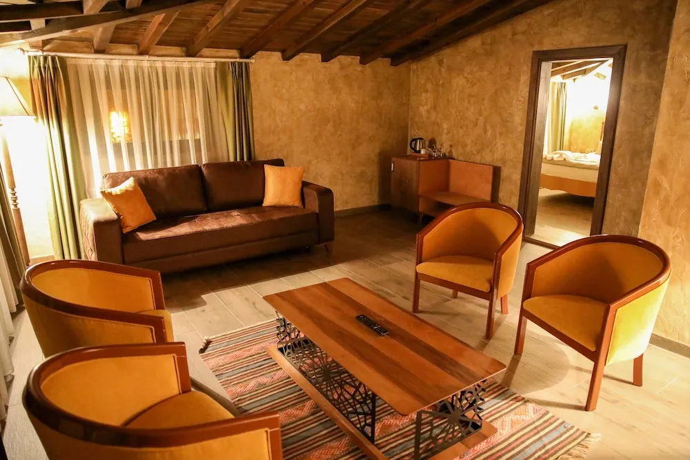 Comfort Süit, Nehir Manzaralı