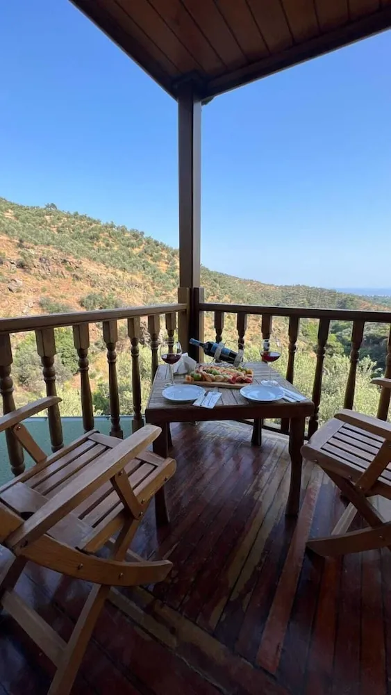 Deluxe Ağaç Ev, Nehir Manzaralı