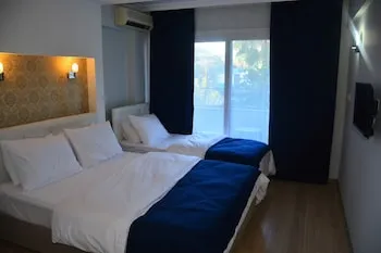 Marla Suite