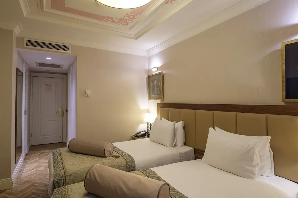 STANDARD TWIN / FRENCH BED