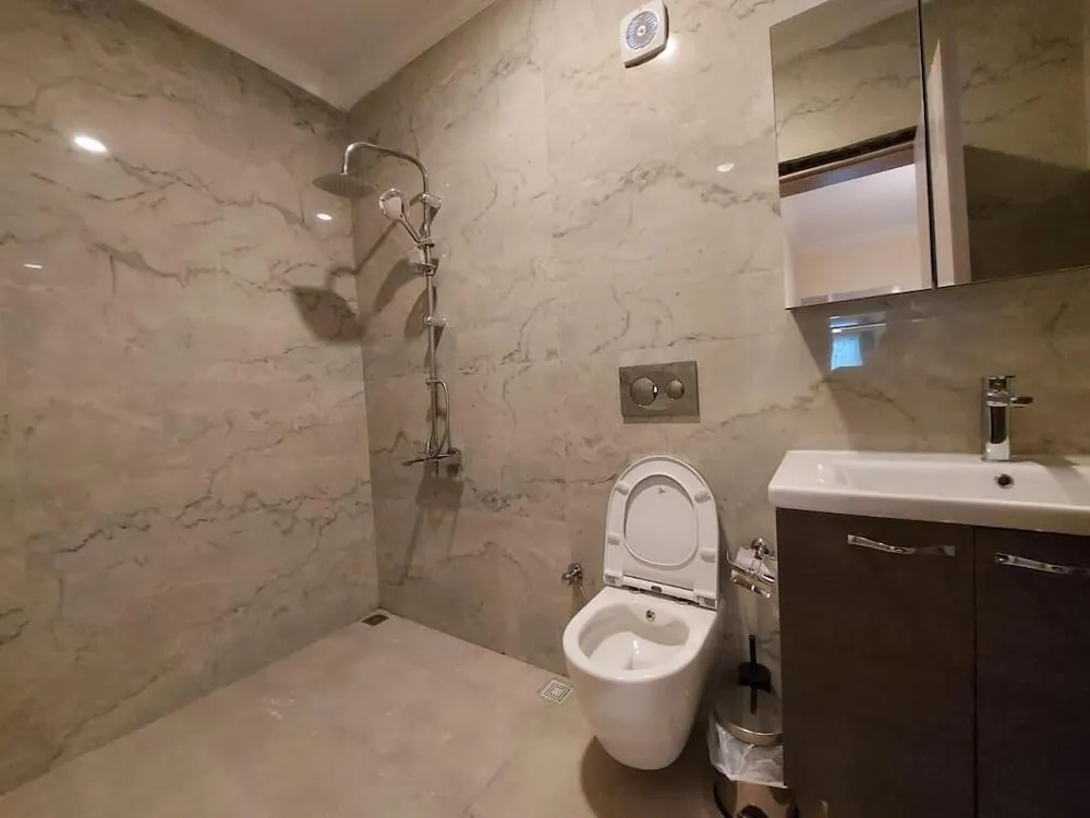 Basic Apart Daire, Şehir Manzaralı