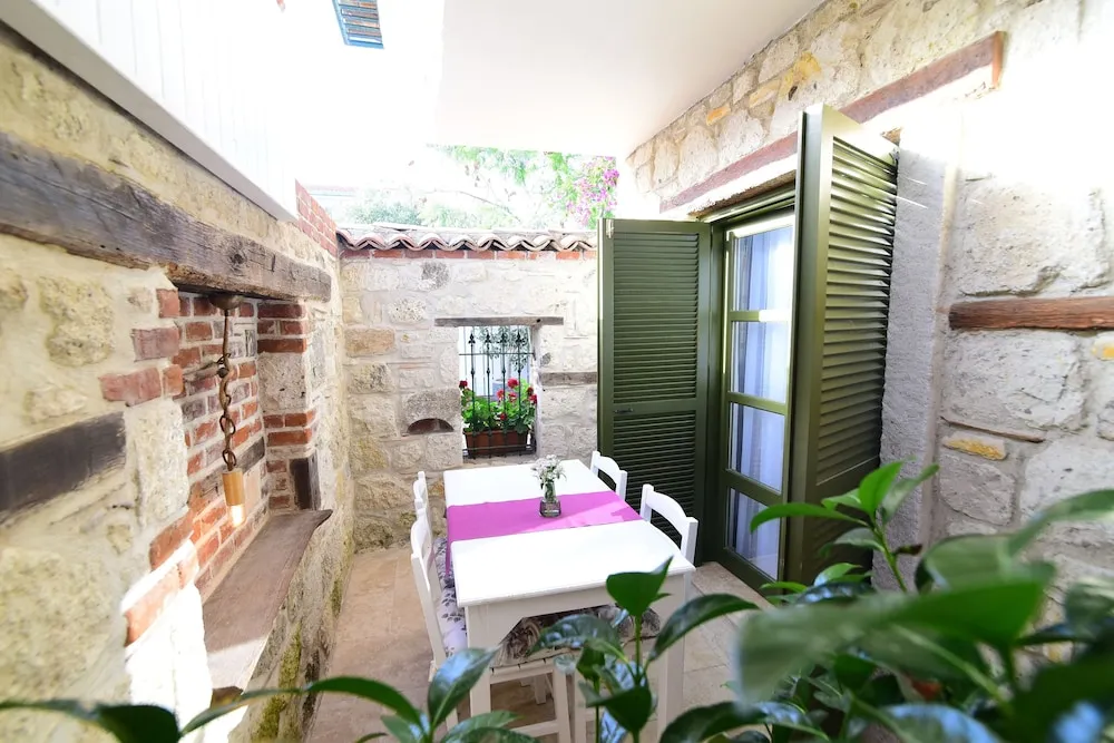 Standard Üç Kişilik Oda