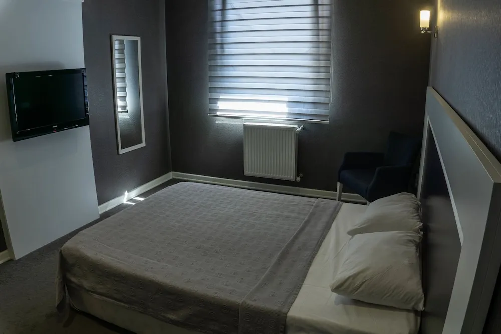 Deluxe Üç Kişilik Oda