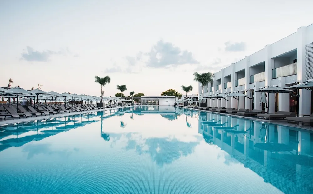 Paloma Finesse - Her Şey Dâhil