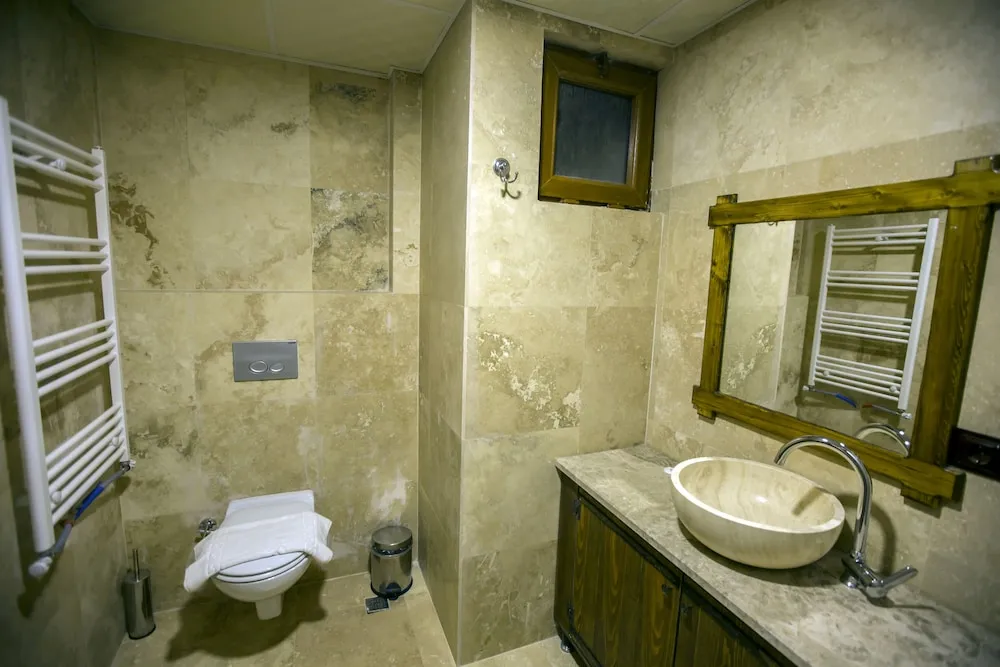 Comfort Tek Büyük Yataklı Oda