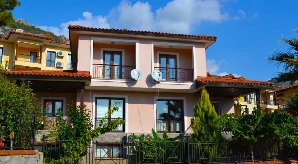 Villa Olive by Villa Safiya