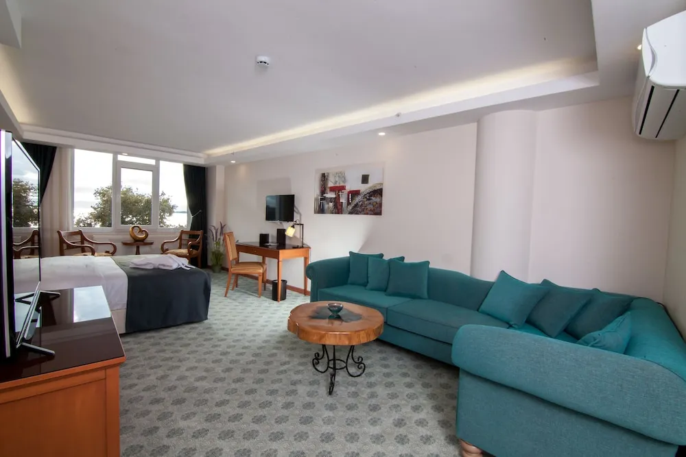 Junior Süit, Şehir Manzaralı