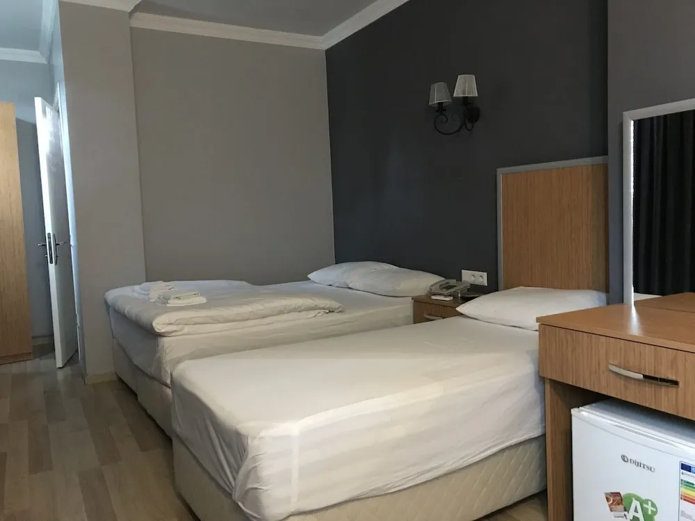 Standard Üç Kişilik Oda