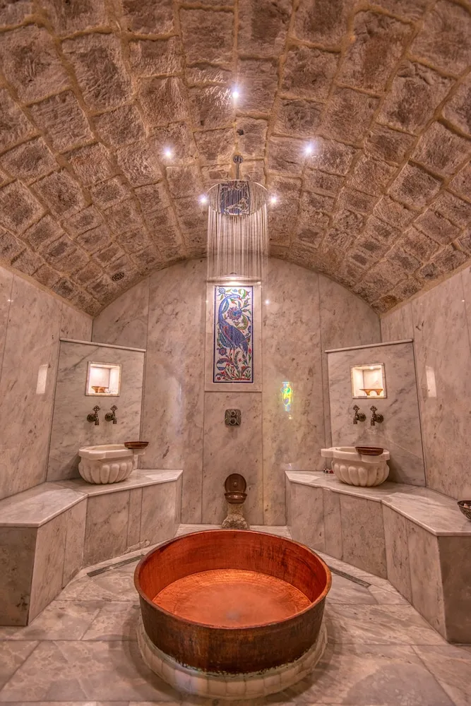 Muhteshem Imperial Pool Suite