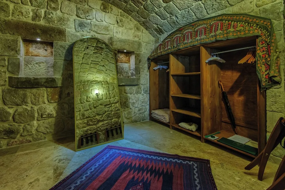 Muhteshem Imperial Pool Suite