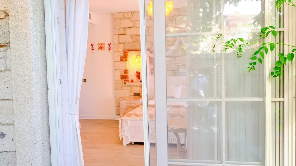 Deluxe Tek Büyük Yataklı Oda, Sıcak Su Küveti