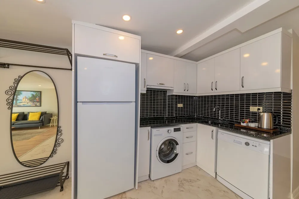 Deluxe Suite with Sea view (Loft - Stair Access)