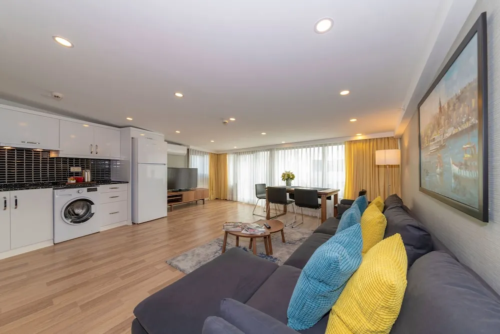 Deluxe Suite with Sea view (Loft - Stair Access)