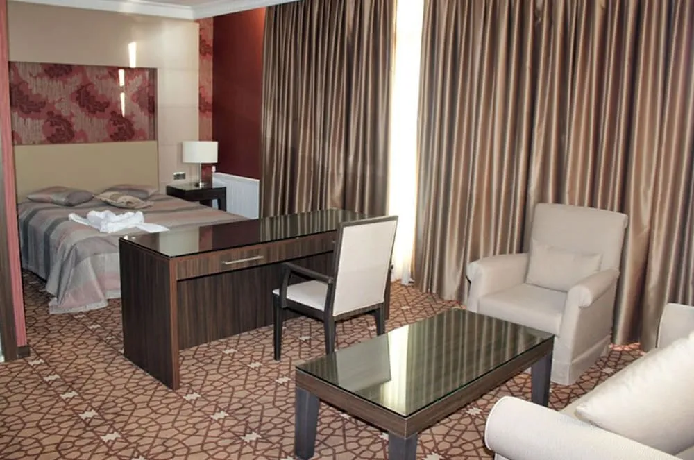 Standard Tek Büyük veya İki Ayrı Yataklı Oda