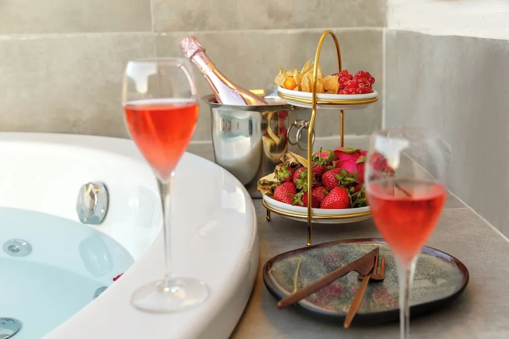 Deluxe Oda, Sıcak Su Küveti