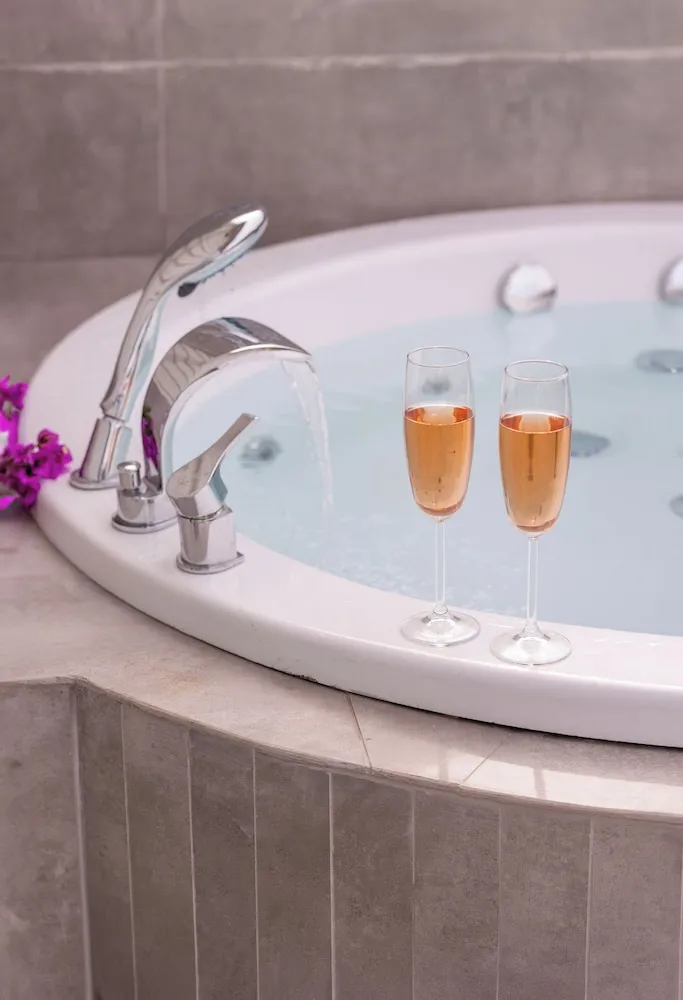 Deluxe Oda, Sıcak Su Küveti