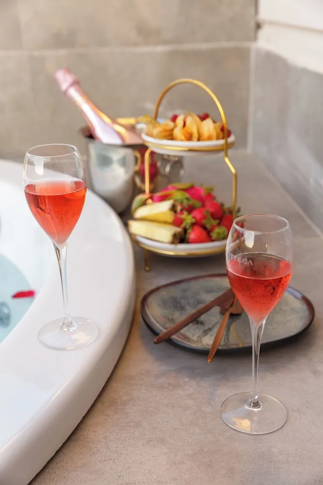 Deluxe Oda, Sıcak Su Küveti