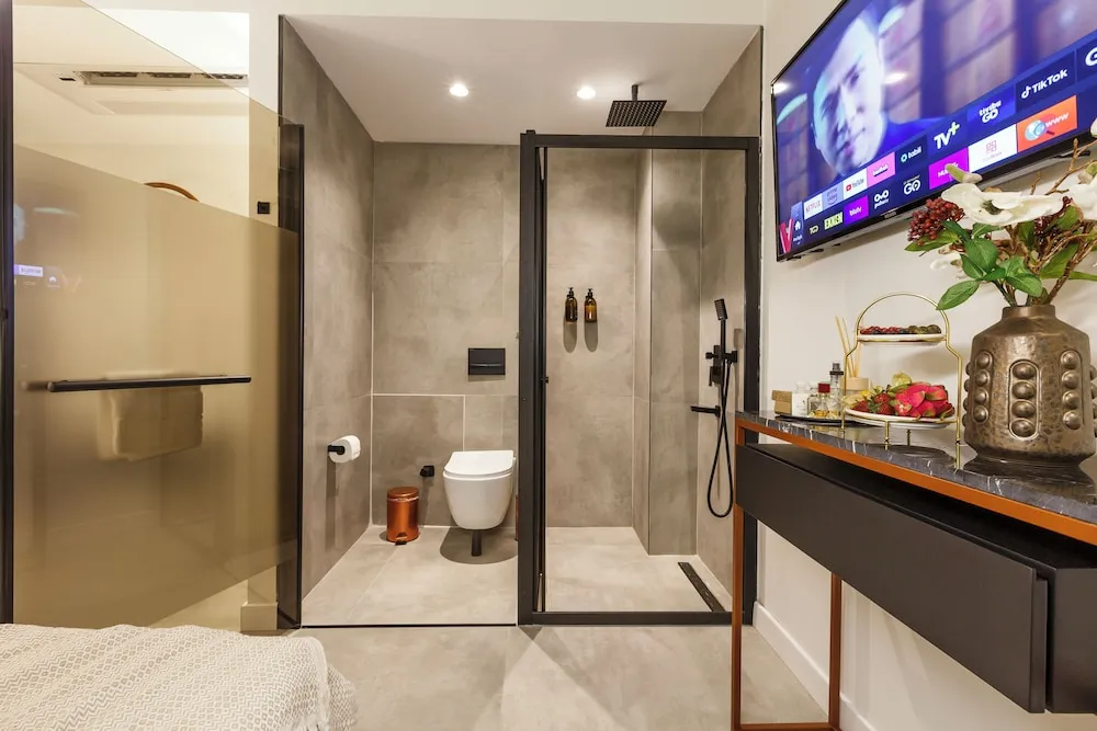 Superior Oda, Balkon