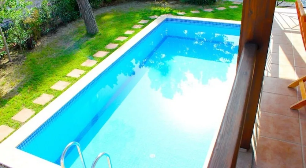 Villa (Silverhill 1)