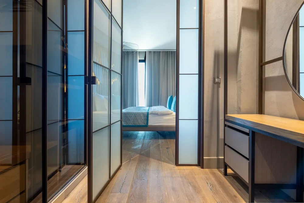 Deluxe Tek Büyük Yataklı Oda, Deniz Manzaralı