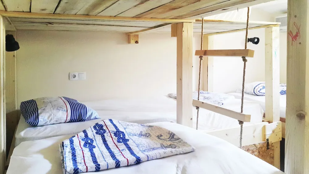 Ortak Ranzalı Oda, Karma Ranzalı Oda (Air conditioning)