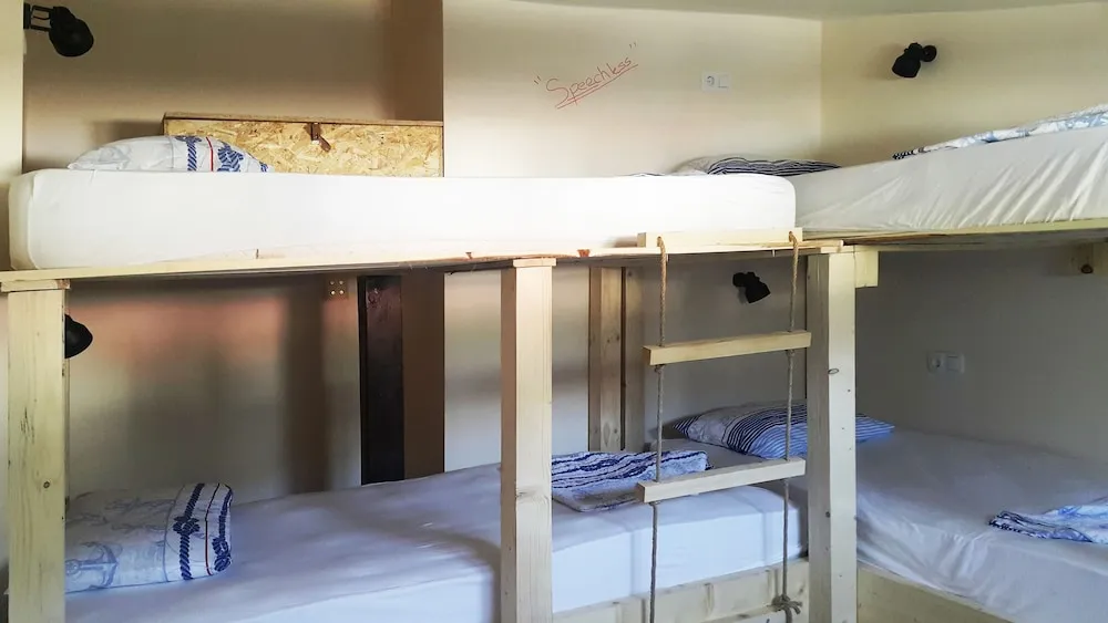 Ortak Ranzalı Oda, Karma Ranzalı Oda (Air conditioning)