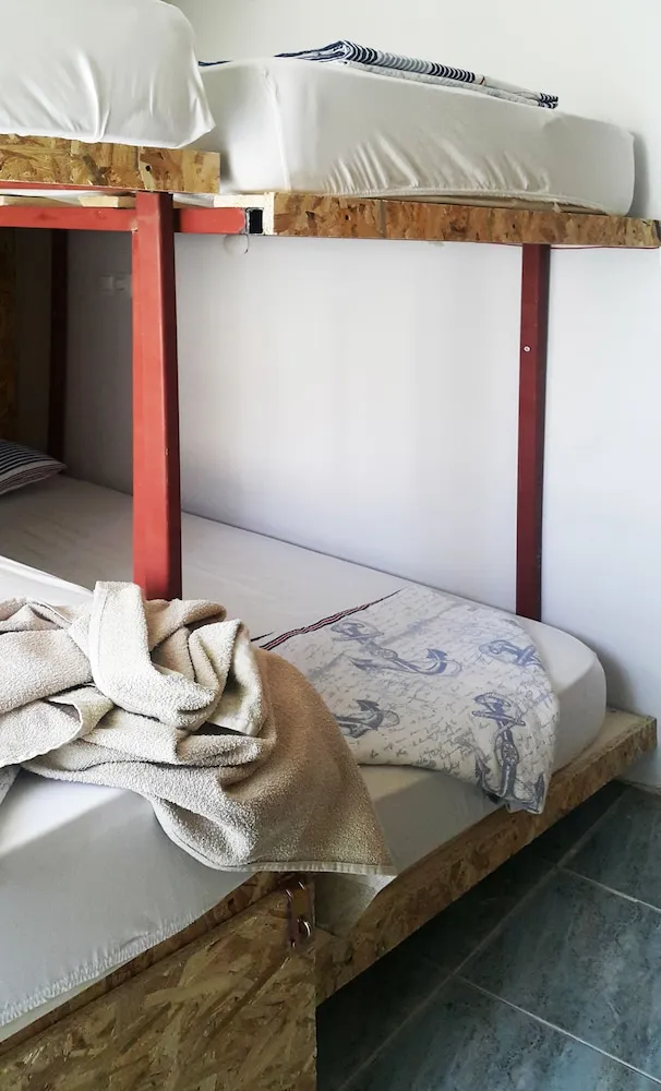 Basic Ortak Ranzalı Oda, Karma Ranzalı Oda, Dağ Manzaralı