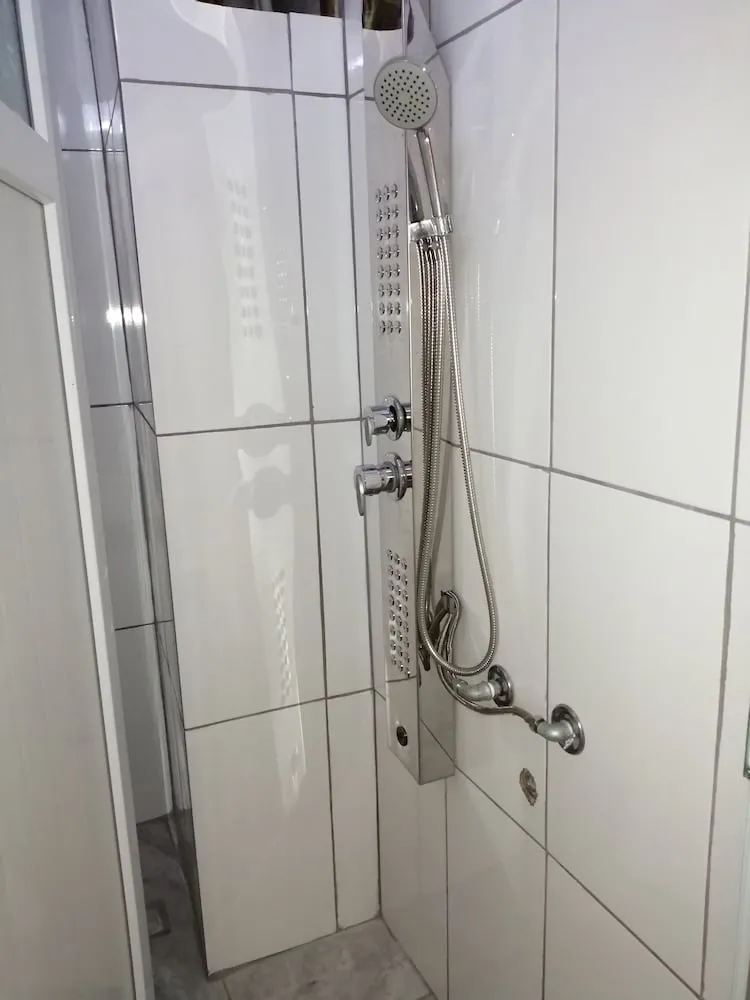 Ortak Ranzalı Oda, Sadece erkekler için, Ortak Banyo, Dağ Manzaralı (Sextuple, Air conditioning)