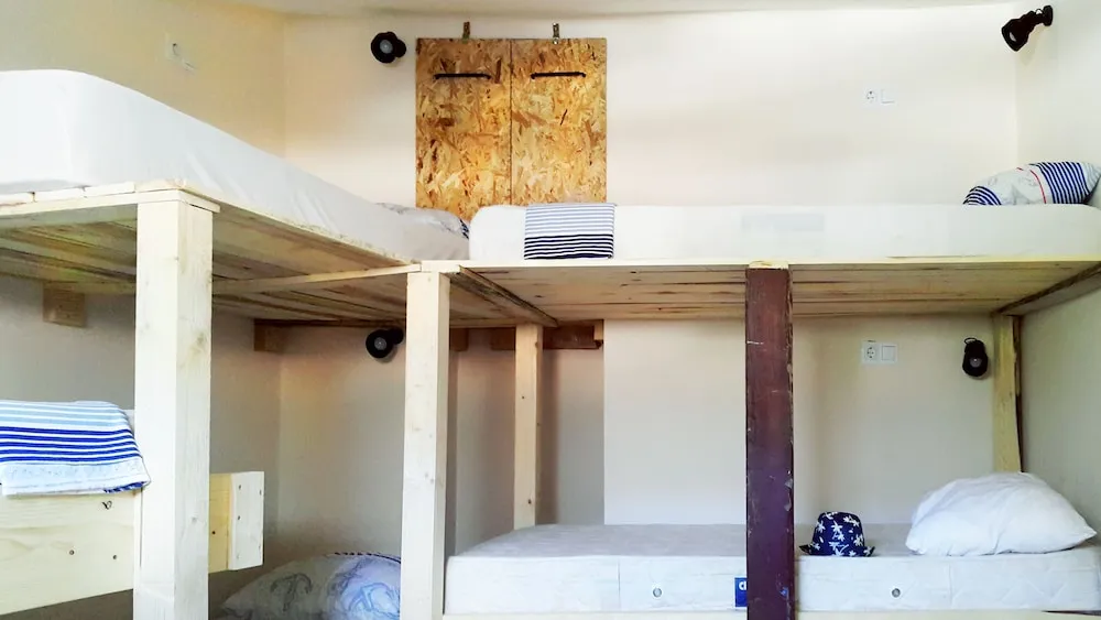 Ortak Ranzalı Oda, Sadece erkekler için, Ortak Banyo, Dağ Manzaralı (Sextuple, Air conditioning)