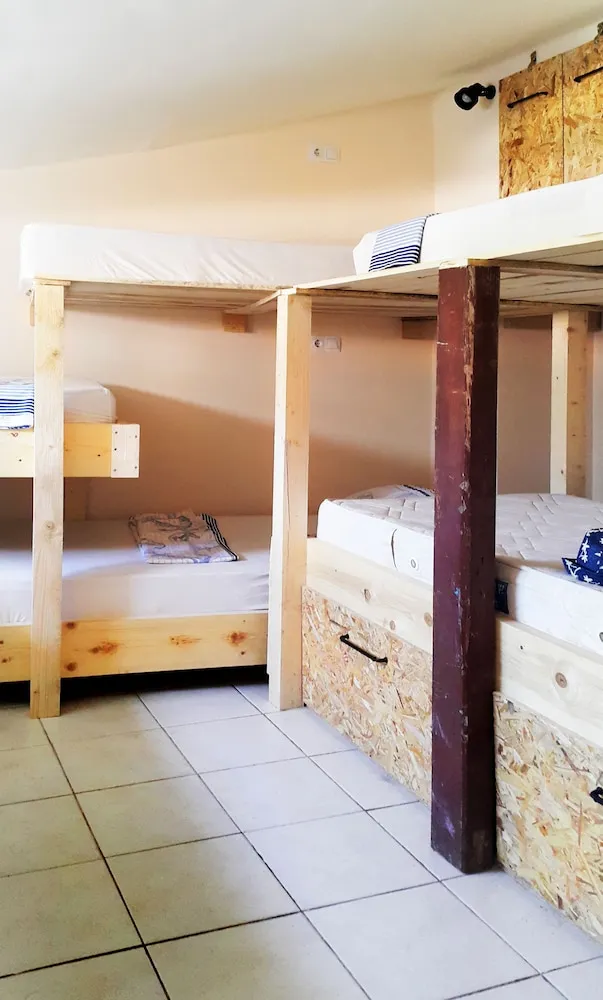 Ortak Ranzalı Oda, Sadece erkekler için, Ortak Banyo, Dağ Manzaralı (Sextuple, Air conditioning)