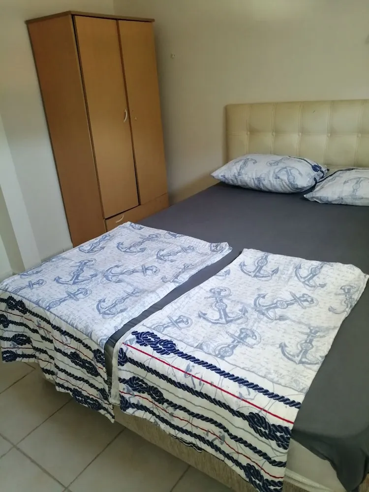 Tek Büyük Yataklı Oda, 1 Çift Kişilik Yatak, Sigara İçilmez, Ortak Banyo