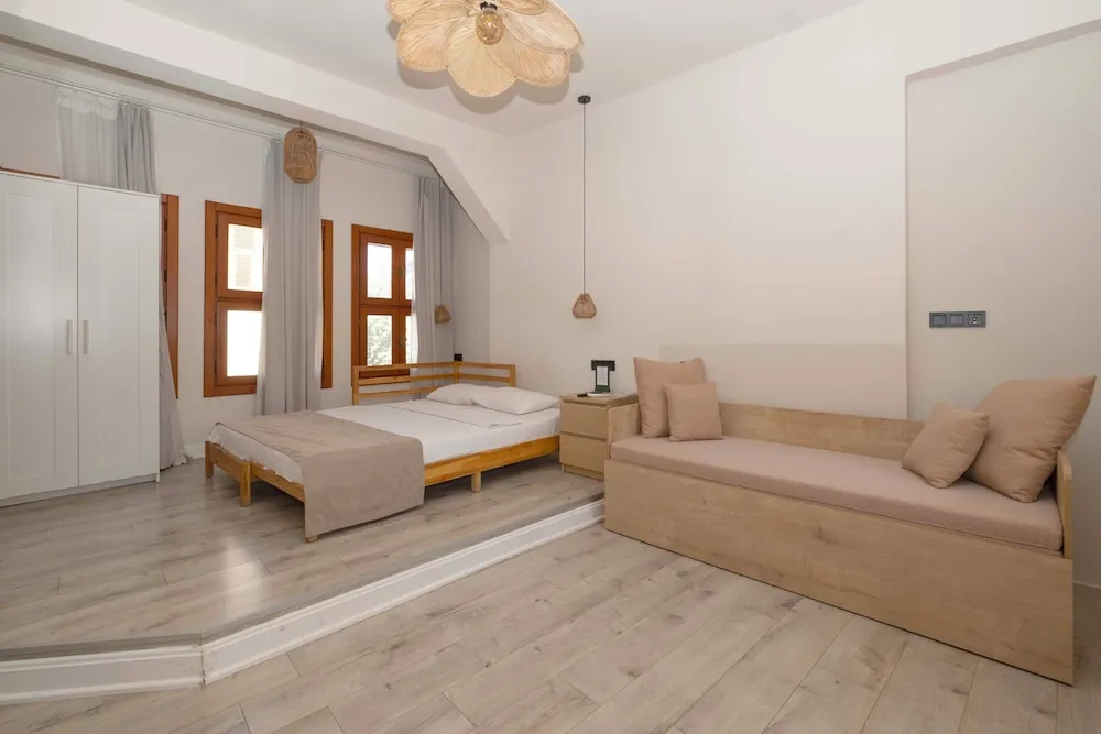 Deluxe Stüdyo Süit, 1 Çift Kişilik Yatak ve Çekyat, Sigara İçilmez, Küvet