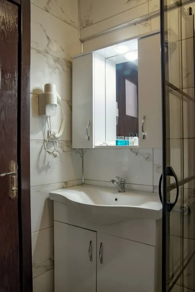 Standard Üç Kişilik Oda, Deniz Manzaralı, Denize Sıfır