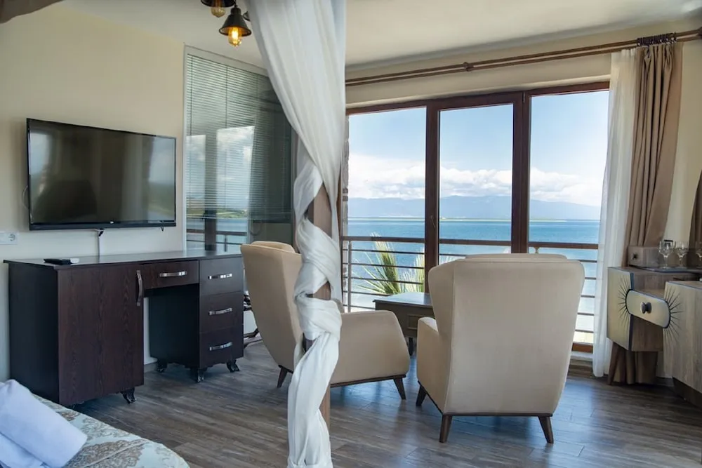 Deluxe Stüdyo Süit, Deniz Manzaralı, Denize Bakan