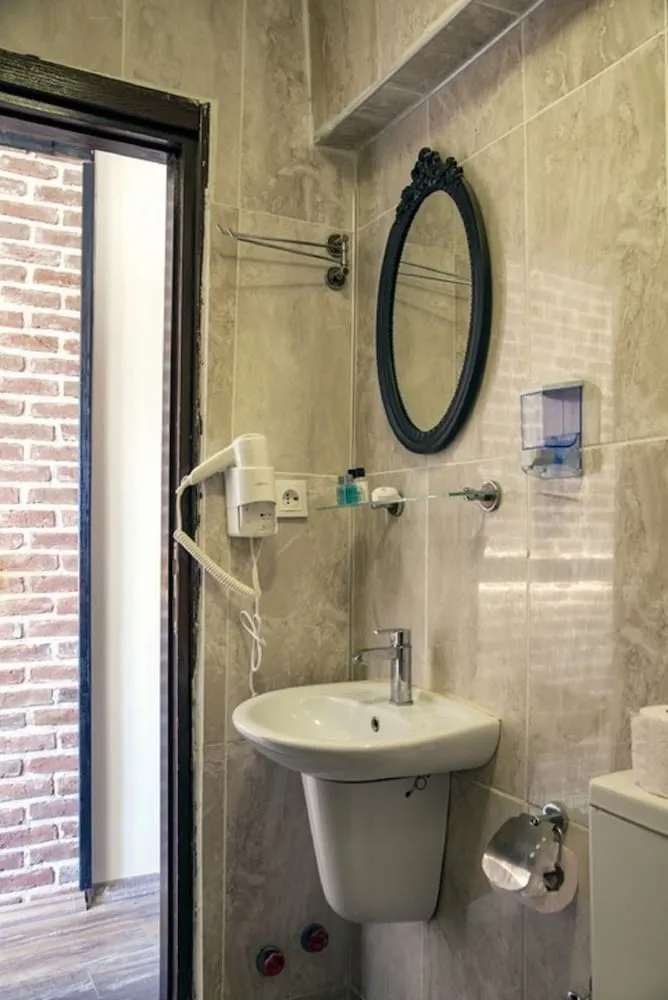Standard İki Ayrı Yataklı Oda, Kısmi Deniz Manzaralı, Denize Sıfır
