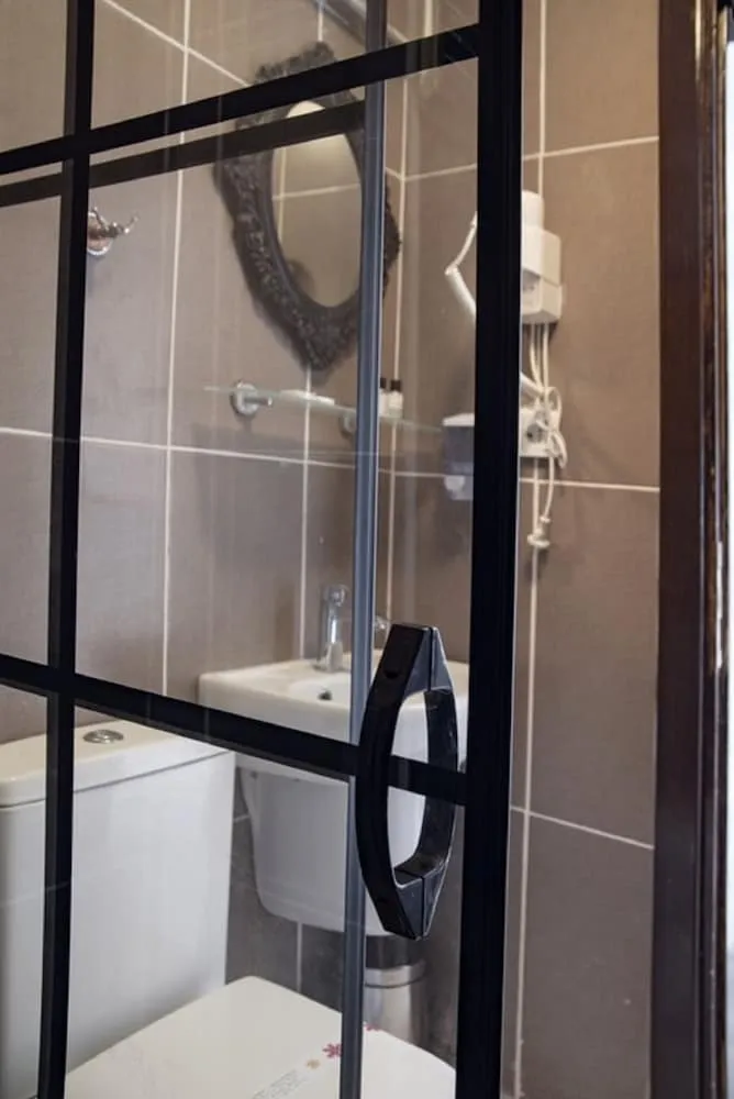 Standard İki Ayrı Yataklı Oda, Kısmi Deniz Manzaralı, Denize Sıfır
