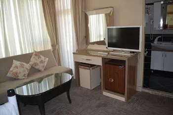 Yildirim Hotel