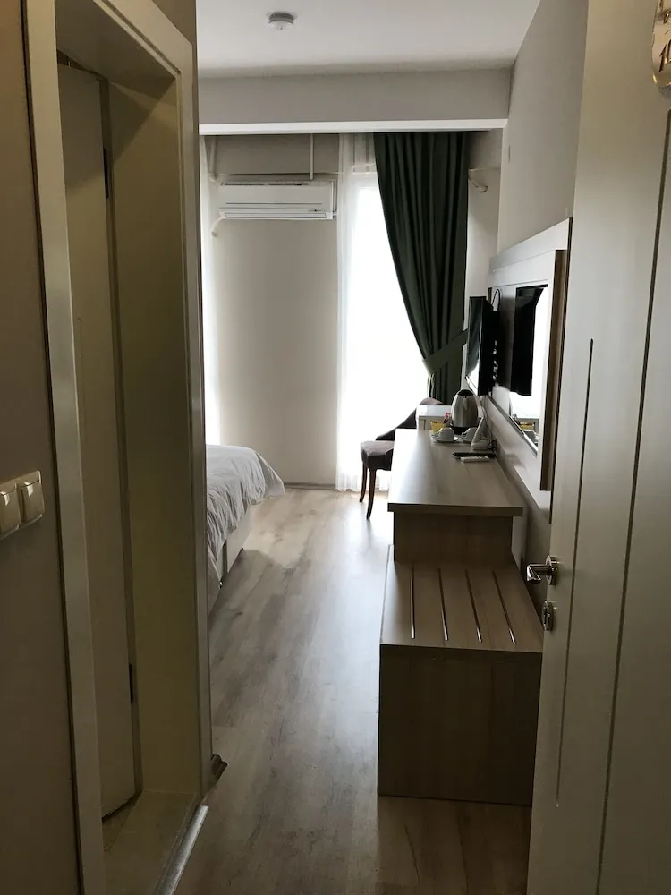 Standard Tek Büyük veya İki Ayrı Yataklı Oda
